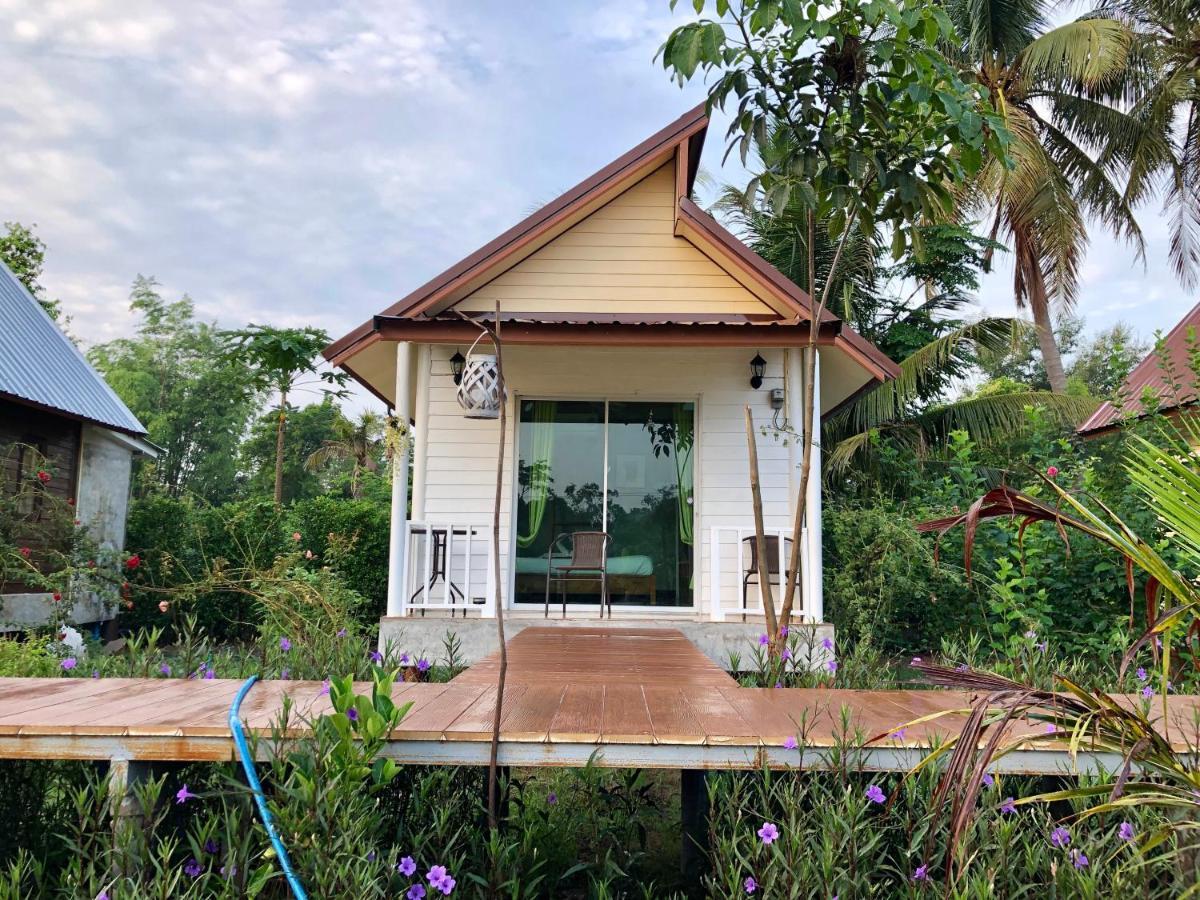 Baan Thung Home Stay Prasat Exterior foto